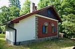 Puchverk – železniční strážní dům se zahradou